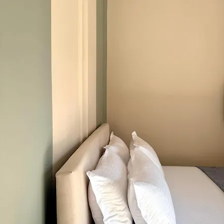 White Arena Seaside Apartment Golem (Tirana)