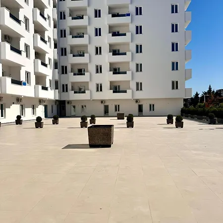 White Arena Seaside * Golem (Tirana)