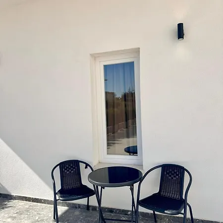 Apartment White Arena Seaside Golem (Tirana)