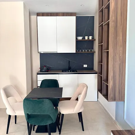 White Arena Seaside Apartment